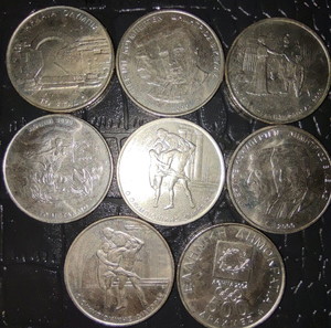 8 νομίσματα των 500 δραχμών Αθήνα 2004.