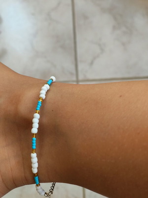 Handmade anklet bracelet, white and blue beads