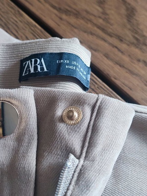 Zara beige pants - leggings new, size XS