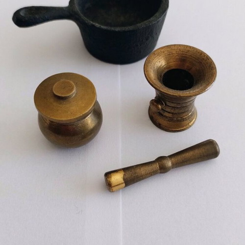 Metal Kitchen Utensil Miniatures like new