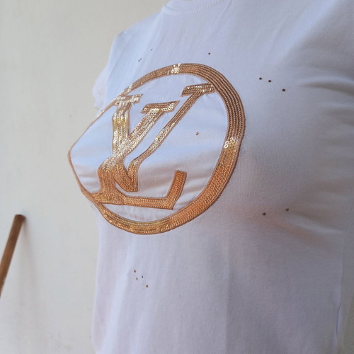 Louis Vuitton Tshirt 100% cotton with gold sequins, size XS