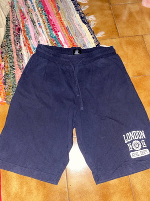 Admiral kids shorts black with print like new, 152 cm
