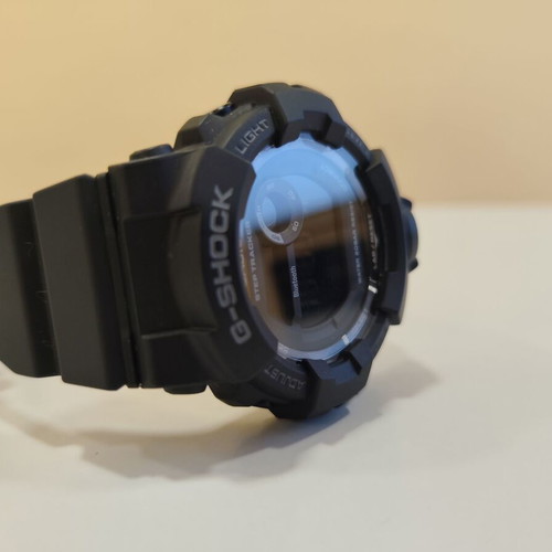 Casio G-Shock GBD-800-1BER watch like new with Bluetooth and step tracker