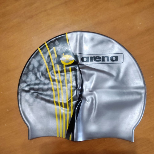 Adidas and Arena swimming caps like new, size OG