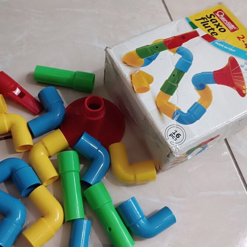 Quercetti Saxoflute plastic children's toy used, 16 pieces