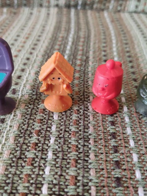 Stikeez Happy Home figures, set of 4