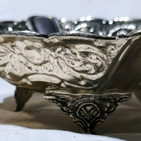Silver-plated container like new