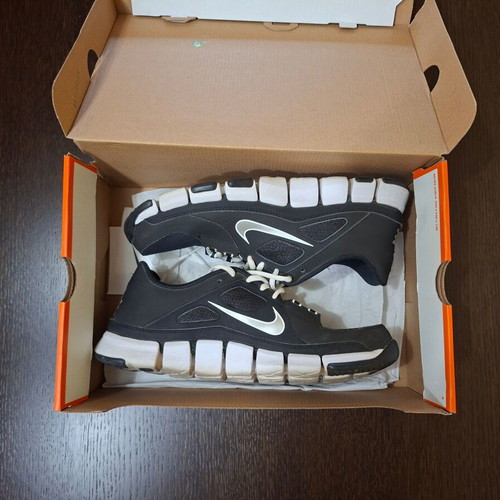 Nike T-Lite XI training shoes black white size 45
