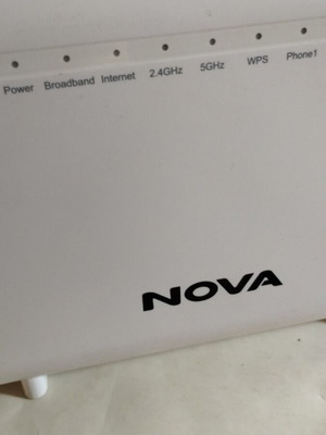 Nova Router σαν καινούργιο με αντάπτορα