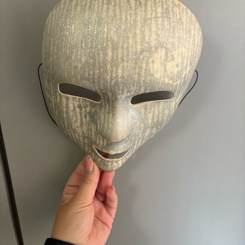 Decorative face mask for Halloween or Carnival like new