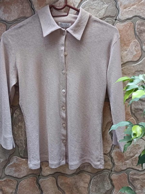 Elastic shirt with 3/4 sleeve, like new, beige, one size