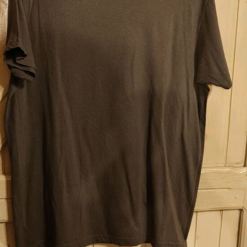 T shirt Gun's N Roses like new, black gray, size M