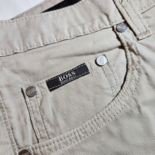HUGO BOSS men's beige pants size M like new