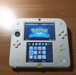 Nintendo 2DS + Pokemon Alpha Sapphire