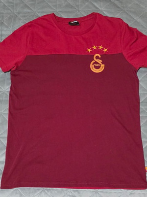Βαμβακερή φανέλα οπαδού Galatasaray σαν καινούργια, μέγεθος Μ