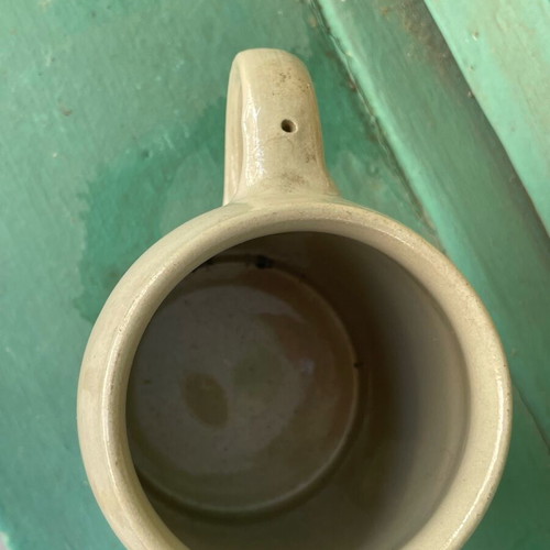 Collectible ceramic hunter's mug like new, 0.5 liter capacity