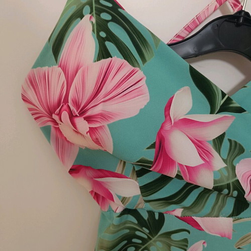 Midi floral dress like new, one size, veraman with fuchsia