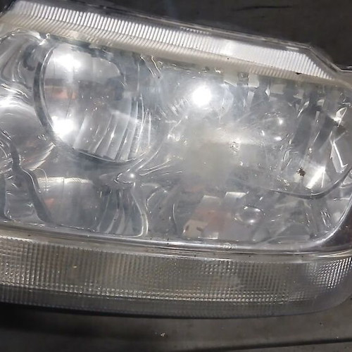 Jeep Cherokee left headlight used