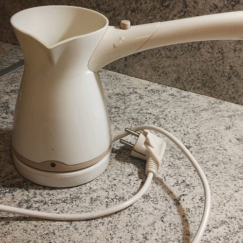 Electric briki white like new