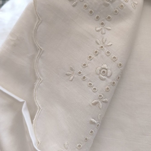 Bed sheet set new, 100% cotton with embroidery