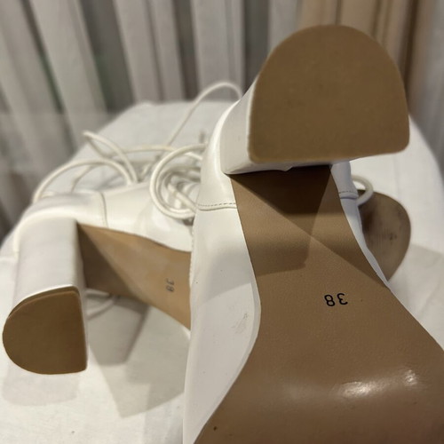 Pumped Up White Lace-Up High Heel Sandals like new