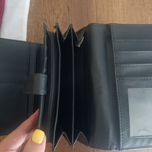 Doca spacious black wallet