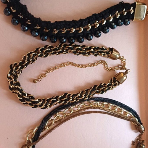 Jewelry used, pack with 3 necklaces, large hoops and bracelet set