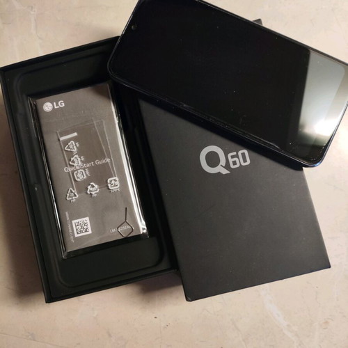 Smartphone LG Q60 64GB Dual SIM like new, black