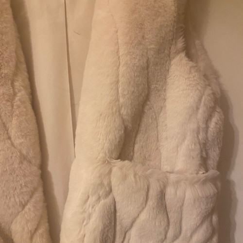 White fur vest Zara like new, size S