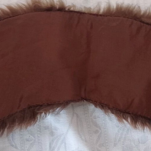 Leather collar and cuffs like new, brown with natural fur