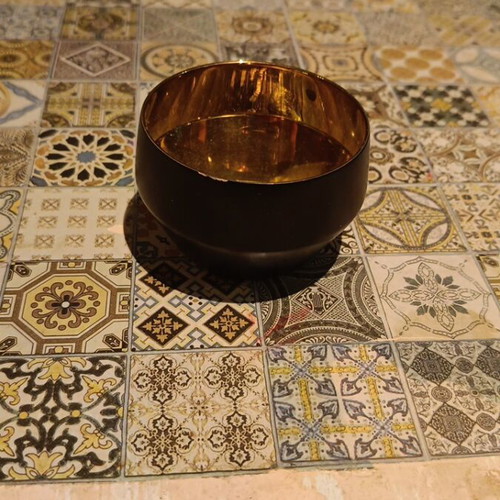 Decorative holders for tealight candles like new