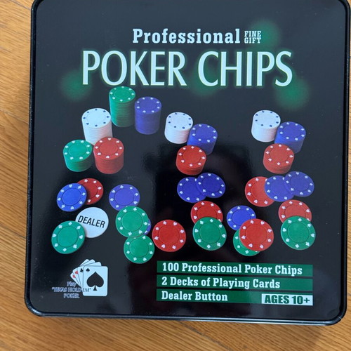 Poker chips like new