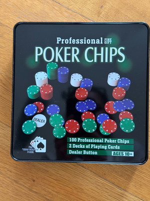 Poker chips like new