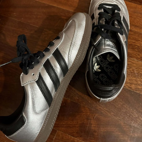 Adidas Silver Samba athletic shoes new, size 39, black and silver