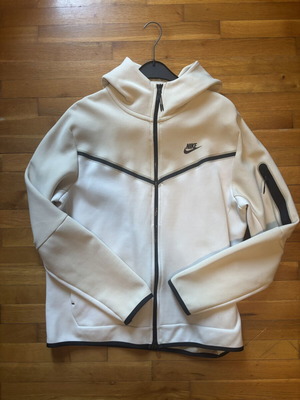 Nike Tech Fleece Full-Zip Hoodie like new, off-white cream, size L