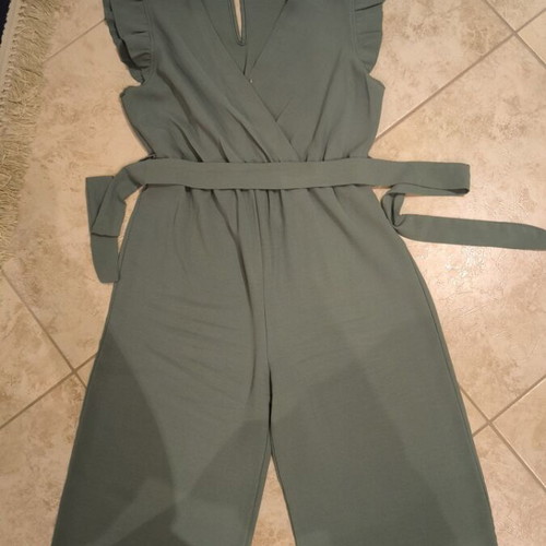 Jumpsuit khaki small medium size like new