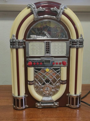 Jukebox Elta 2751 PL σαν καινούργιο με ραδιόφωνο, CD, MP3 και φωτισμό