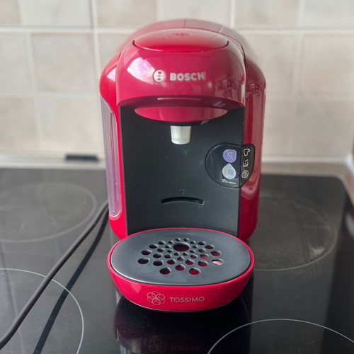 Bosch TAS1201 Tassimo Espresso Coffee Maker like new, red