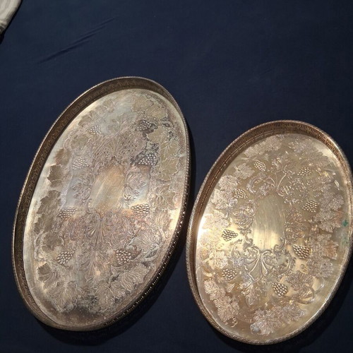 Silver-plated serving trays Sheffield, like new, set of 2