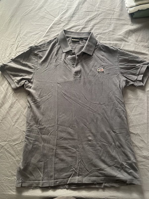Polo Napapijri μεταχειρισμένο, γκρι, μέγεθος medium