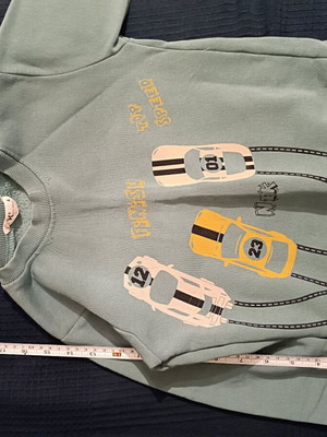 Children's sweatshirt like new, size 4 years