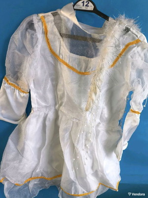 Angel costume set like new with 3 carnival masks