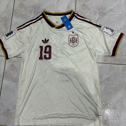 Lamine Yamal Spain Away Jersey used, size large