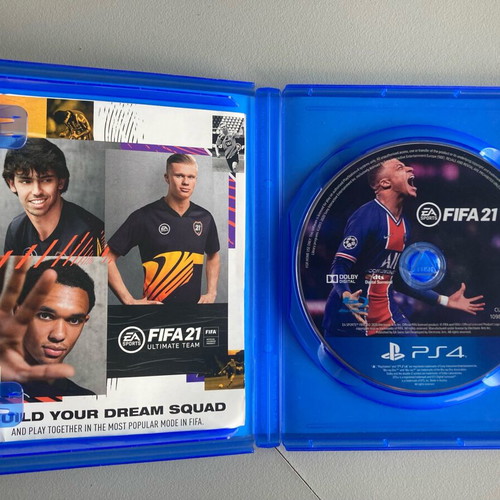 FIFA 21 Champions Edition PS4 like new, complete with case