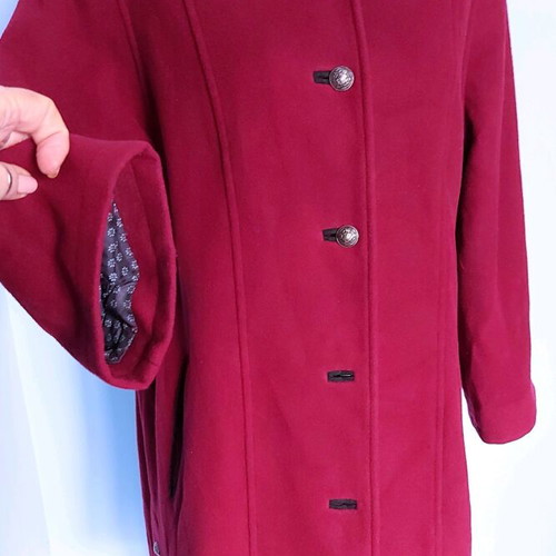 Wool and cashmere coat like new, Sonnblick landhouse, red