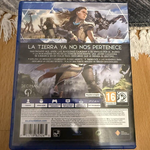 Horizon Zero Dawn PS4 game with Spanish cover