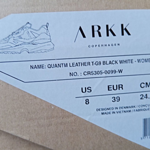 Arkk Copenhagen Quantm Leather Sneakers new, sizes 38-39, black and white