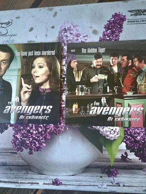 The Avengers DVD like new, pack of 6, adventure with subtitles