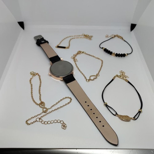 Women's watch set with butterflies and 5 matching bracelets new, black