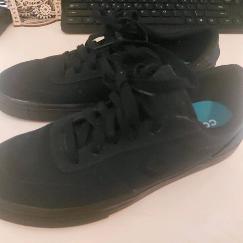 Converse black athletic shoes size 38 like new